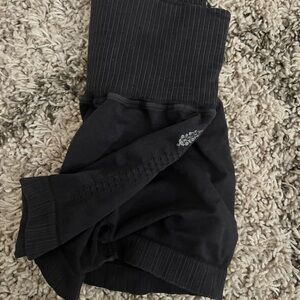 Black Free People Good Karma biker shorts!!! Size small
